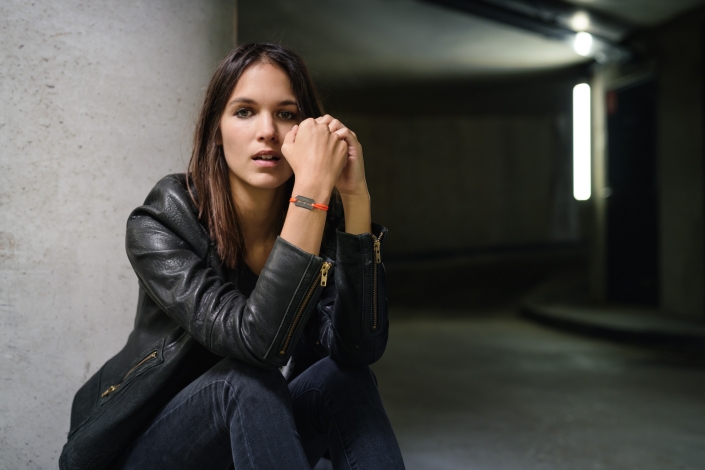 Photographe Lyon – Aurélien Audy – shooting outdoor bracelets mannequin illustration mode Photographe Lyon - Aurélien Audy - shooting outdoor bracelets mannequin illustration mode publicitaire