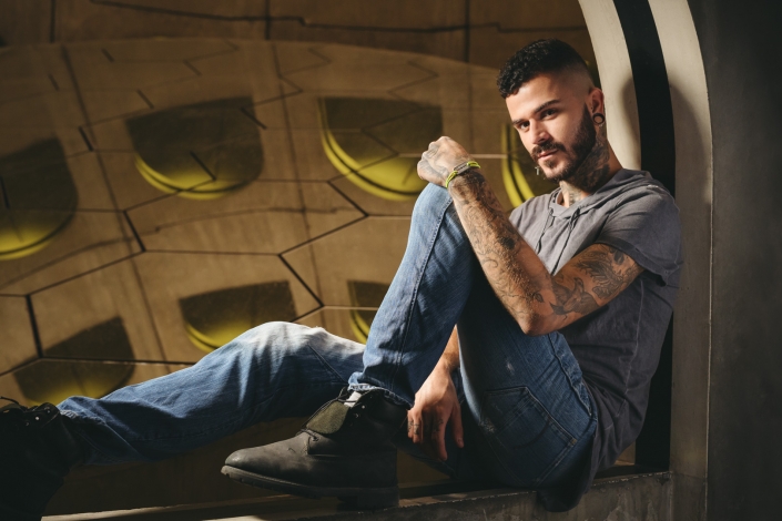 Photographe Lyon – Aurélien Audy – shooting outdoor bracelets mannequin illustration mode Photographe Lyon - Aurélien Audy - shooting outdoor bracelets mannequin illustration mode publicitaire