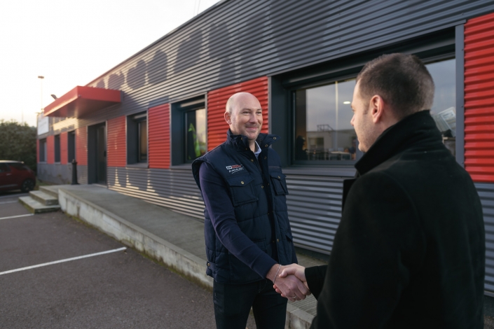 Aurélien-AUDY-photographe-Lyon-visuels-illustration-communication-VIA-LOCATION-entreprise (5) Aurélien AUDY photographe Lyon visuels illustration communication VIA LOCATION entreprise 5