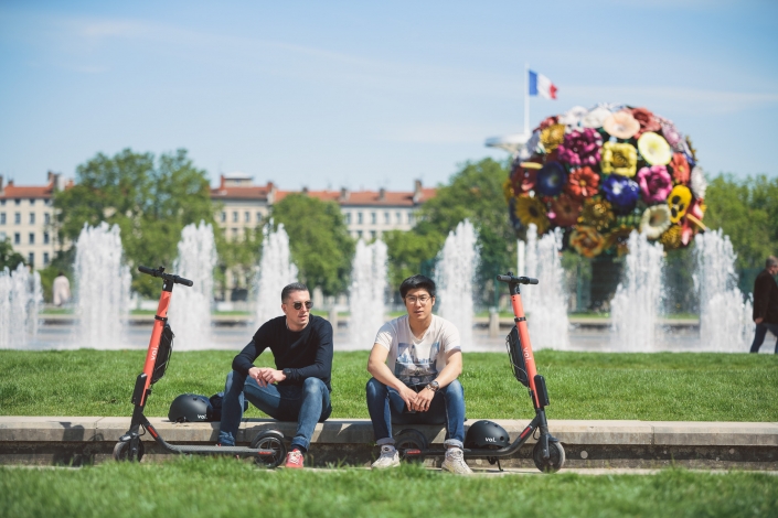 Aurélien AUDY – photographe LYON – portrait – shooting VOI Technology trottinettes électrique lifestyle mise en scène – 17 Aurélien AUDY - photographe LYON - portrait - shooting VOI Technology trottinettes électrique lifestyle réseaux sociaux