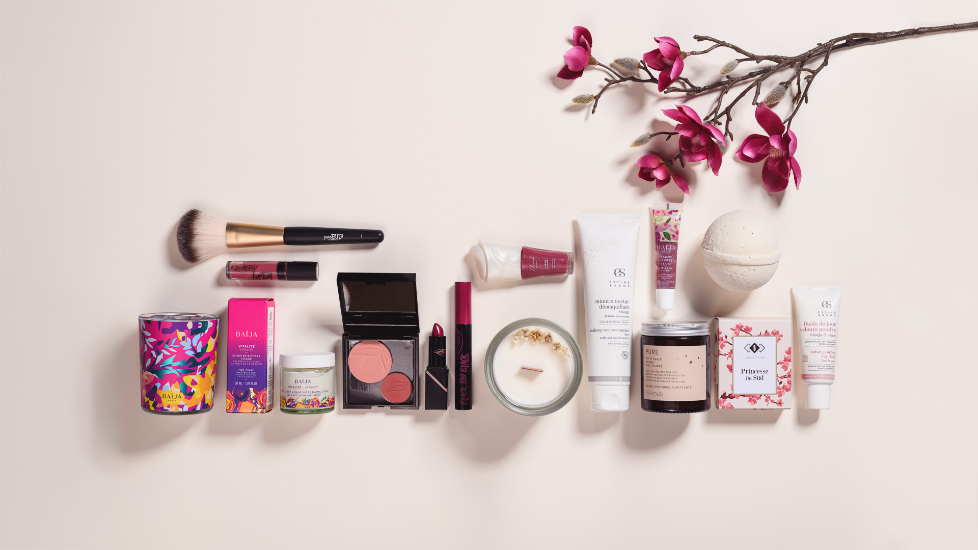 Aurélien AUDY Photographe Lyon - packshot vue top ambiance cosmétiques packshot vue top ambiance cosmétiques