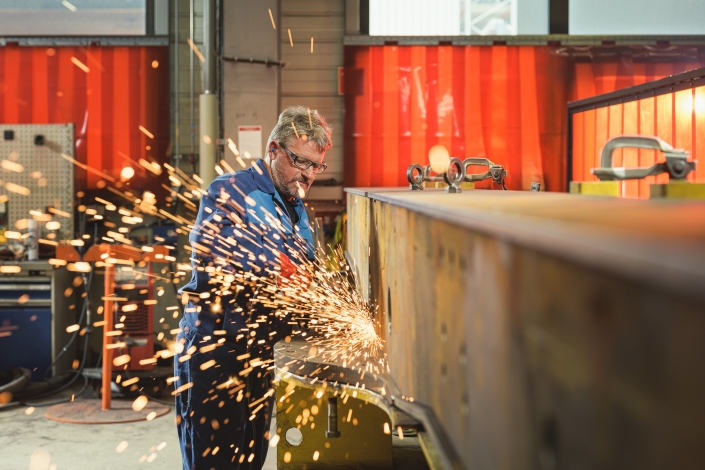 Photographe Lyon – reportage métier portrait entreprise métallurgie-25 Photographe Lyon - reportage métier industrie entreprise