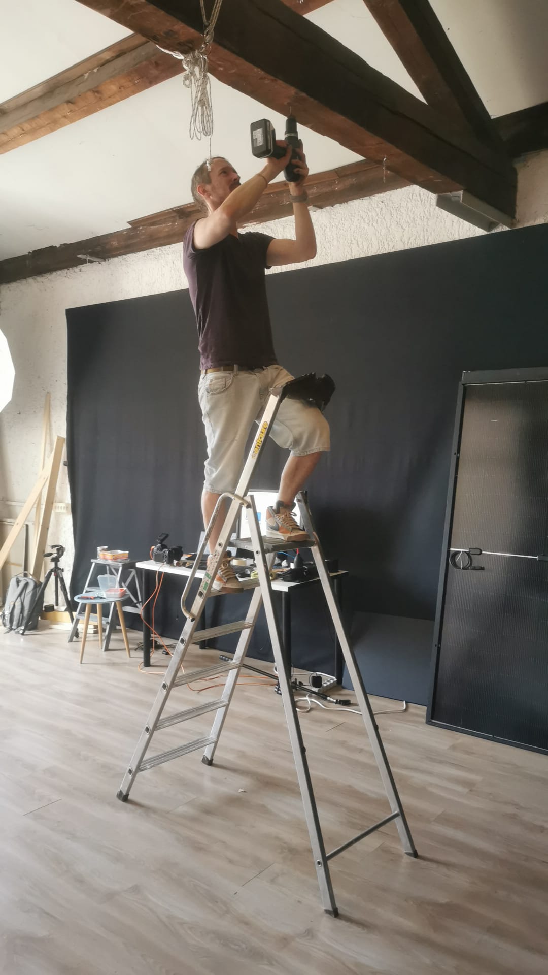 Making off setup studio panneaux solaires WhatsApp Image 2024 07 18 a 11.03.10 8683f558