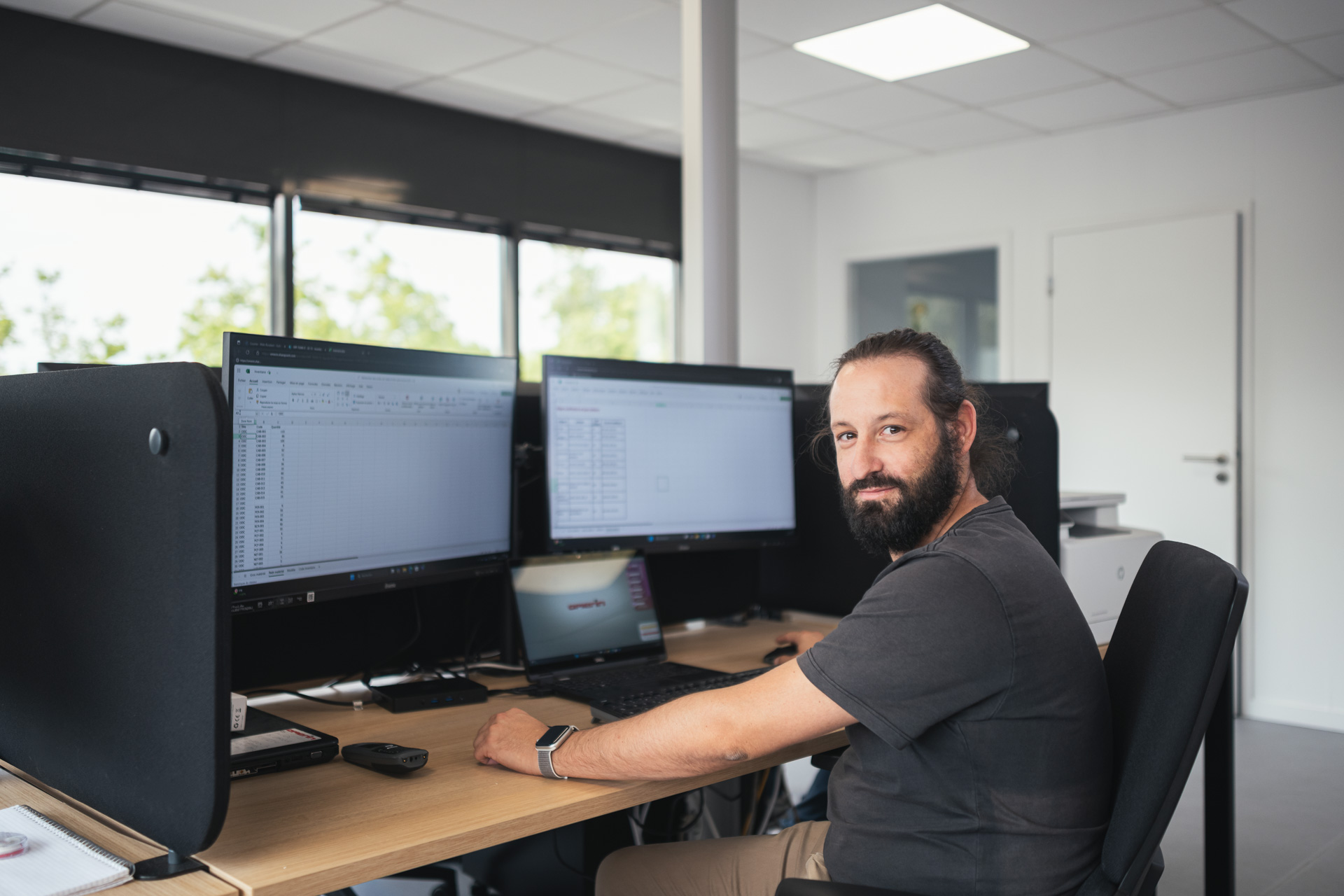 Shooting photothèque Omerin bureaux Employé DSI